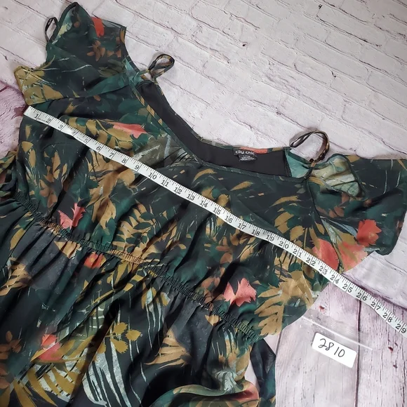 City Chic Floral Panter Cold-Shoulder Maxi Dress Short Sleeves 20W Slits Boho - Picture 10 of 14